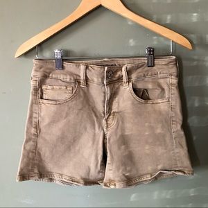 American Eagle Women’s Size 6 Jean Shorts Tan
